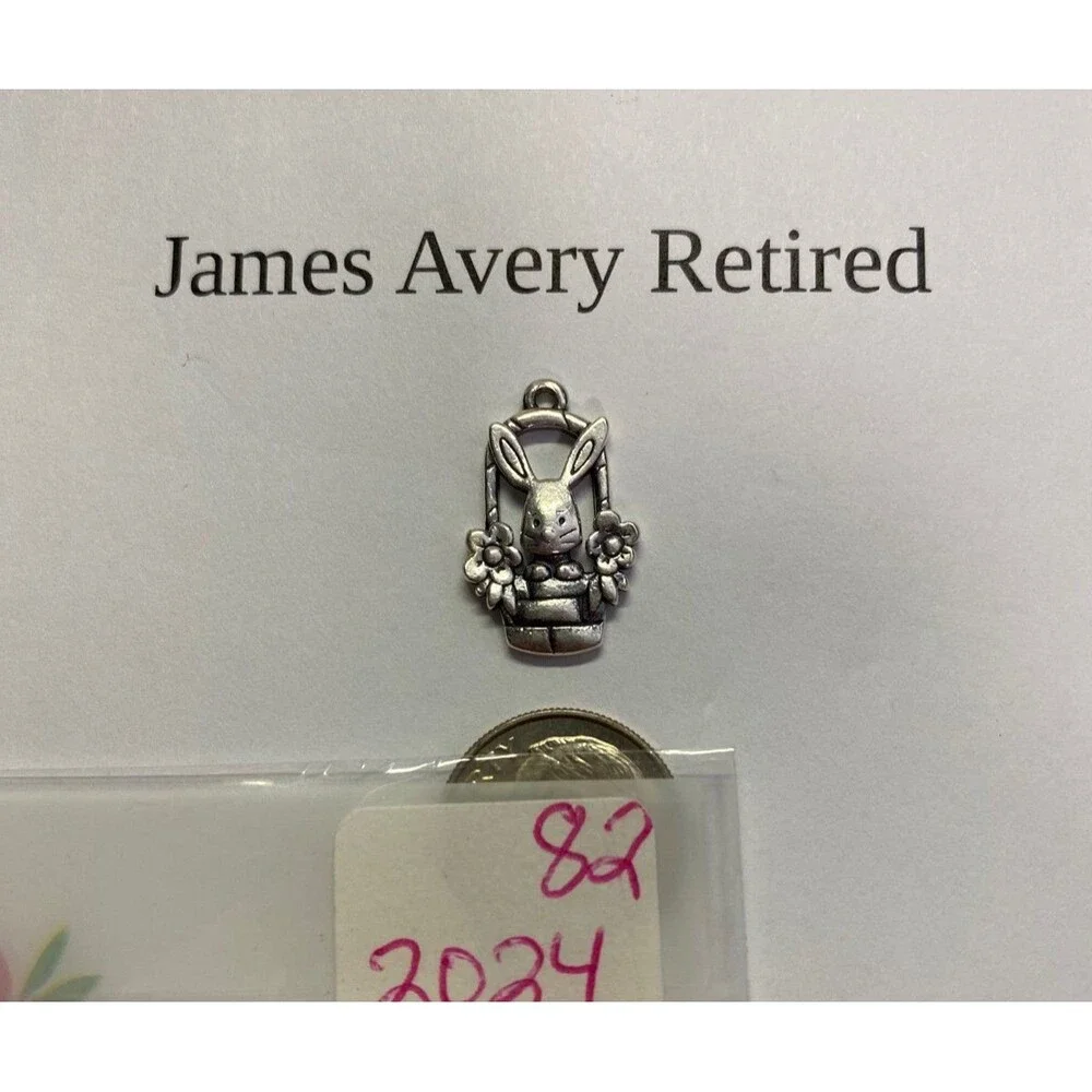 James Avery, Bunny in Easter Basket, RETIRED, RARE, Sterling Silver Charm, #82 - Picture 3 of 5